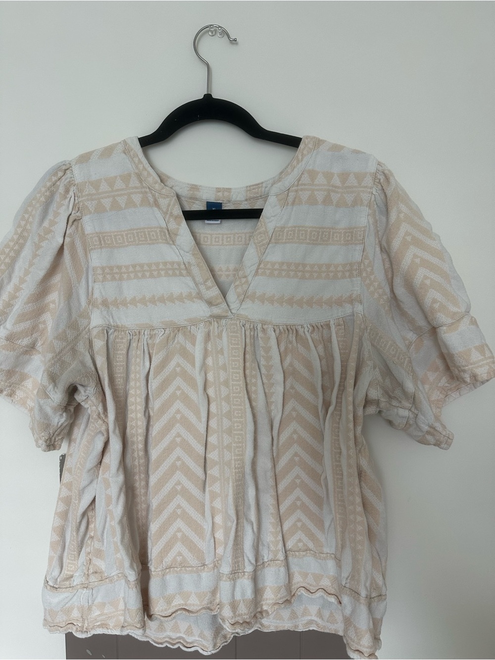 Old Navy Beige & White Patterned V-Neck Tunic